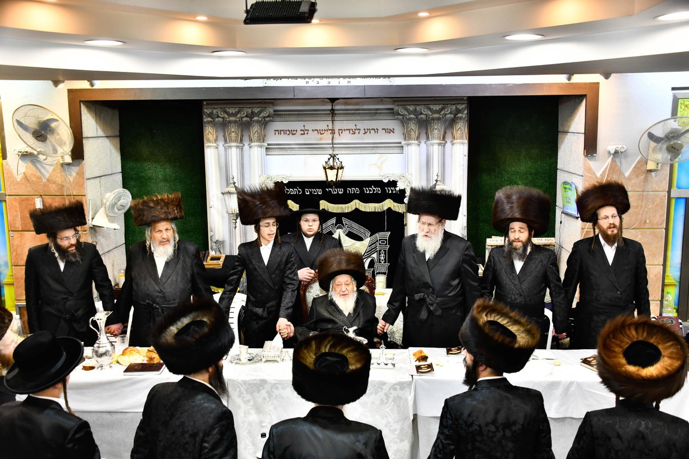נעילת החג בחצה"ק נאראל