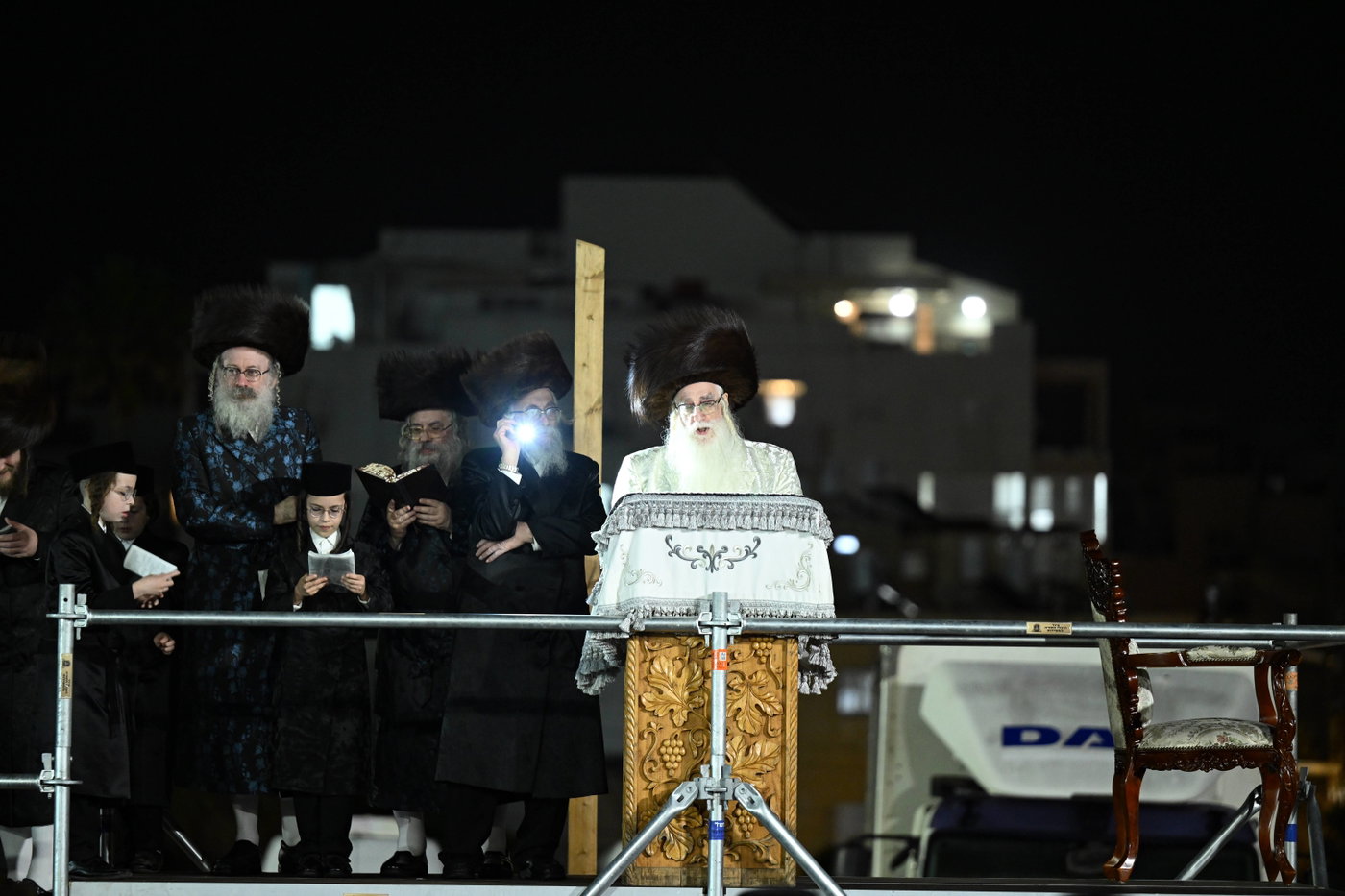 חג השבועות בחצה"ק צאנז