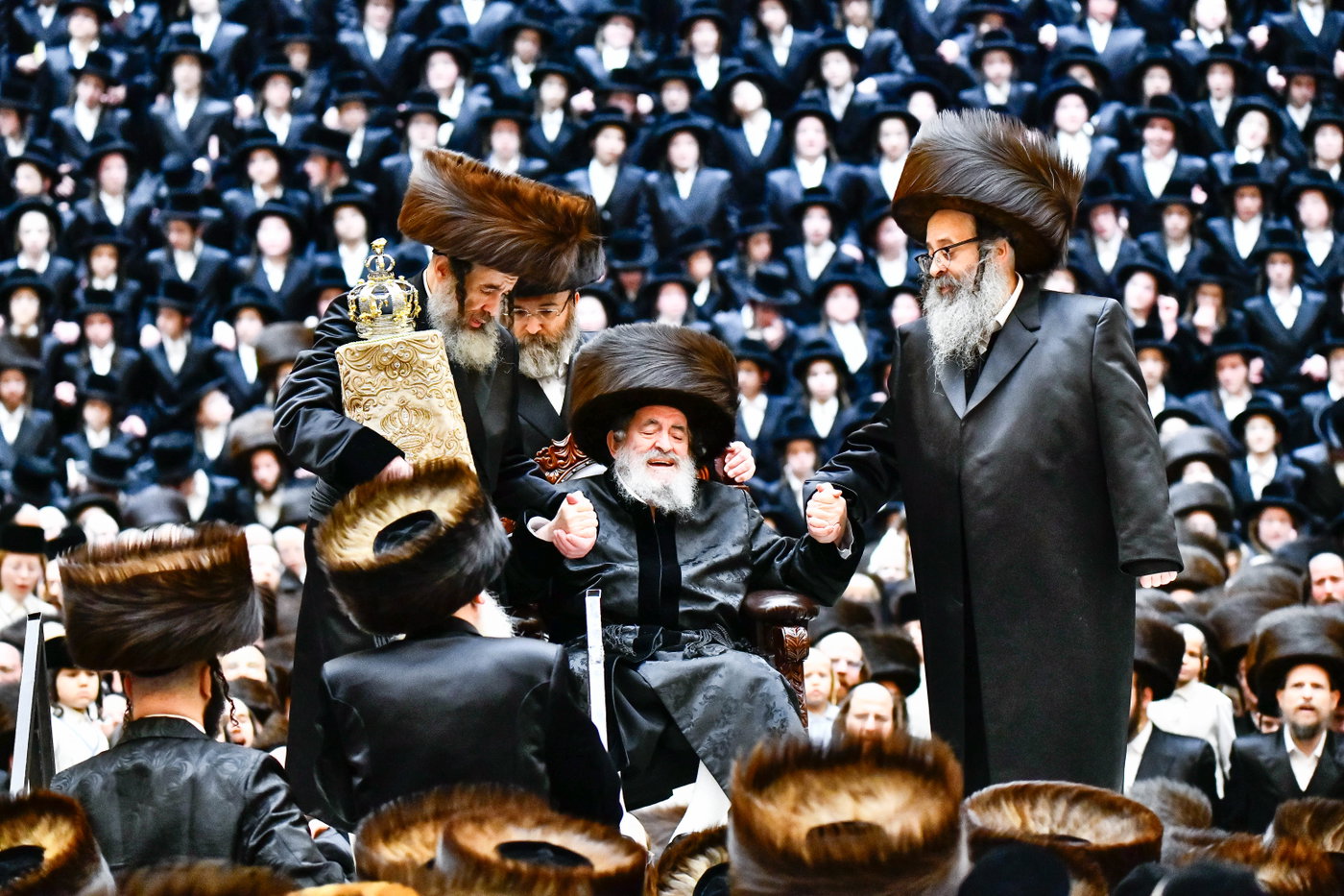 מעמד הכנסת ס"ת של האדמו"ר מויז'ניץ