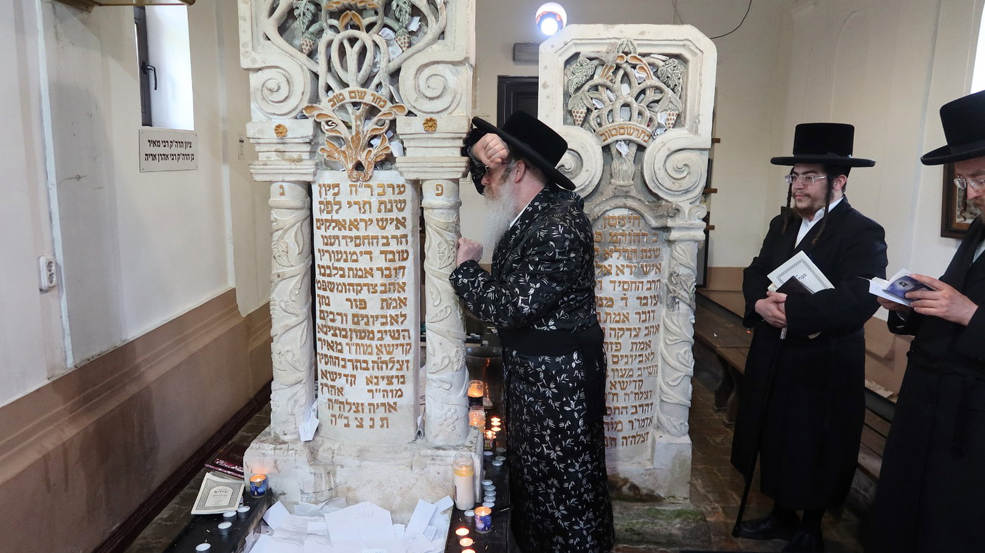 האדמו"ר מקרעטשניף קריית גת במסע הקודש לאירופה