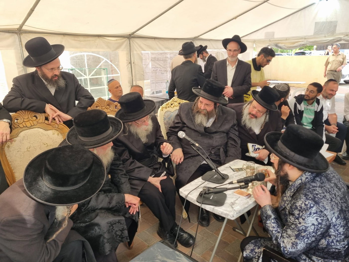 מראות מניחום האבלים