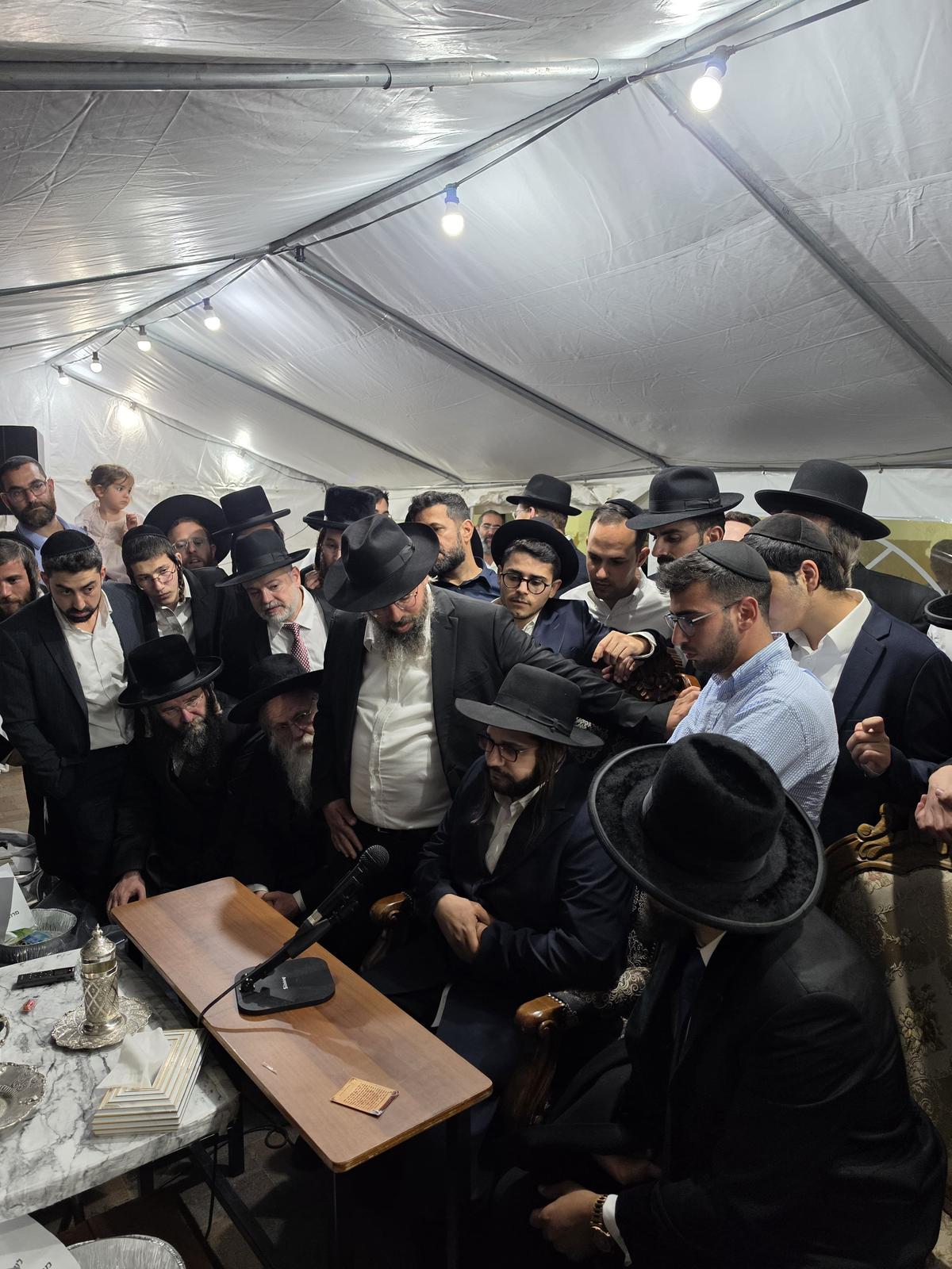 מראות מניחום האבלים
