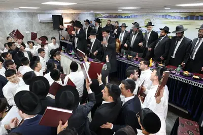 שמחת התורה אצל הגר"ז כהן