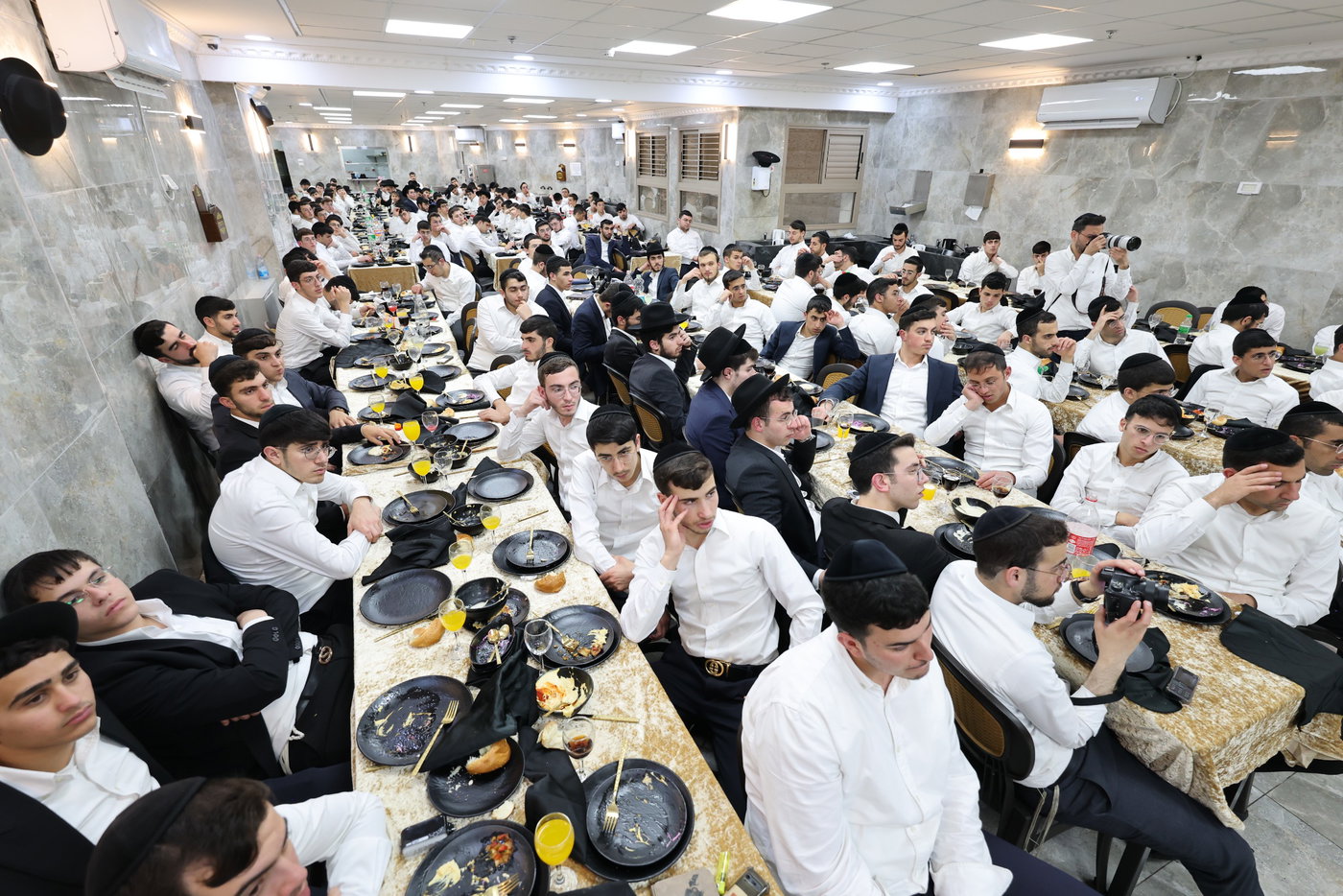 שמחת התורה אצל הגר"ז כהן