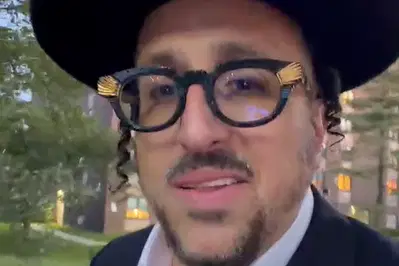הזמר ליפא שמלצר התארס? | השמועות ברשת וסרטון ההבהרה החריג