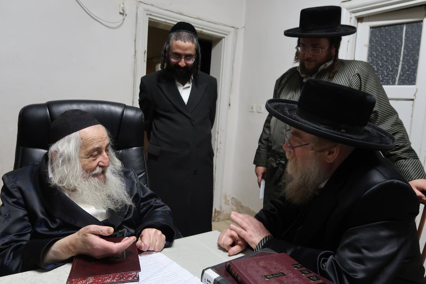 הגה"צ רבי ישראל יוסף קאהן אצל גדולי ישראל