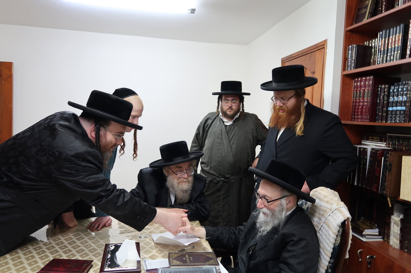הגה"צ רבי ישראל יוסף קאהן אצל גדולי ישראל