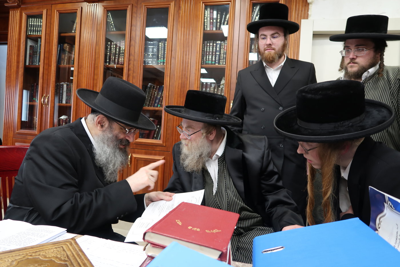 הגה"צ רבי ישראל יוסף קאהן אצל גדולי ישראל