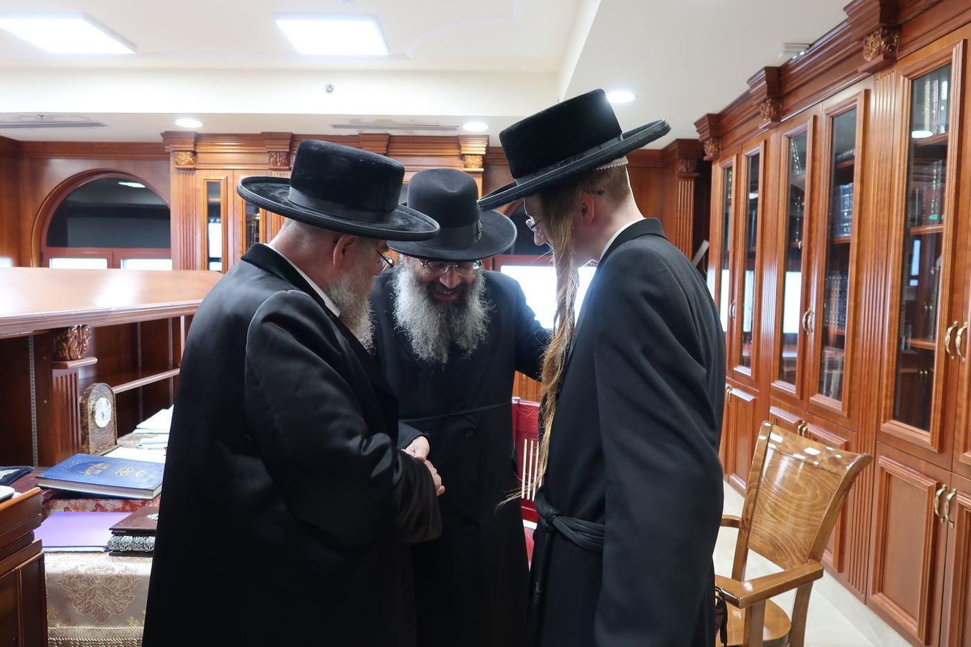 הגה"צ רבי ישראל יוסף קאהן אצל גדולי ישראל