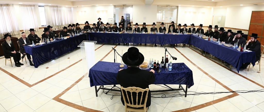 עשרות מנהלי ומחנכי תלמודי תורה בבני ברק בכנס ל'ועידת החינוך המיוחד באידיש'