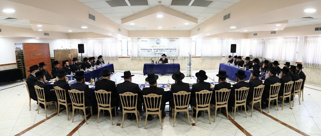 עשרות מנהלי ומחנכי תלמודי תורה בבני ברק בכנס ל'ועידת החינוך המיוחד באידיש'