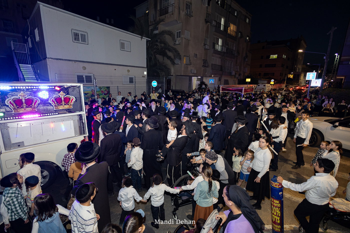 סיום כתיבת ספר התורה בחב"ד
