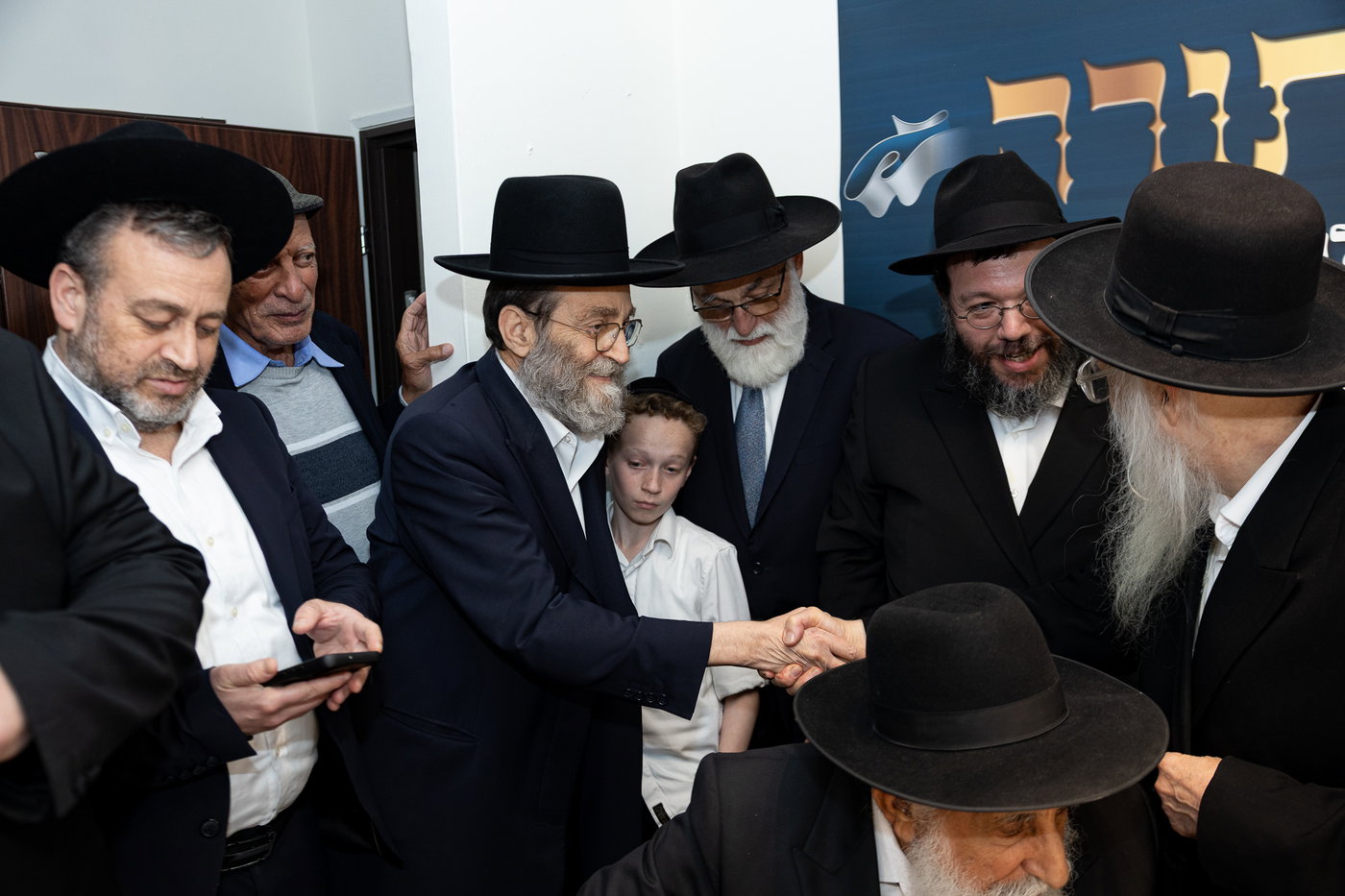 סיום כתיבת ספר התורה בחב"ד