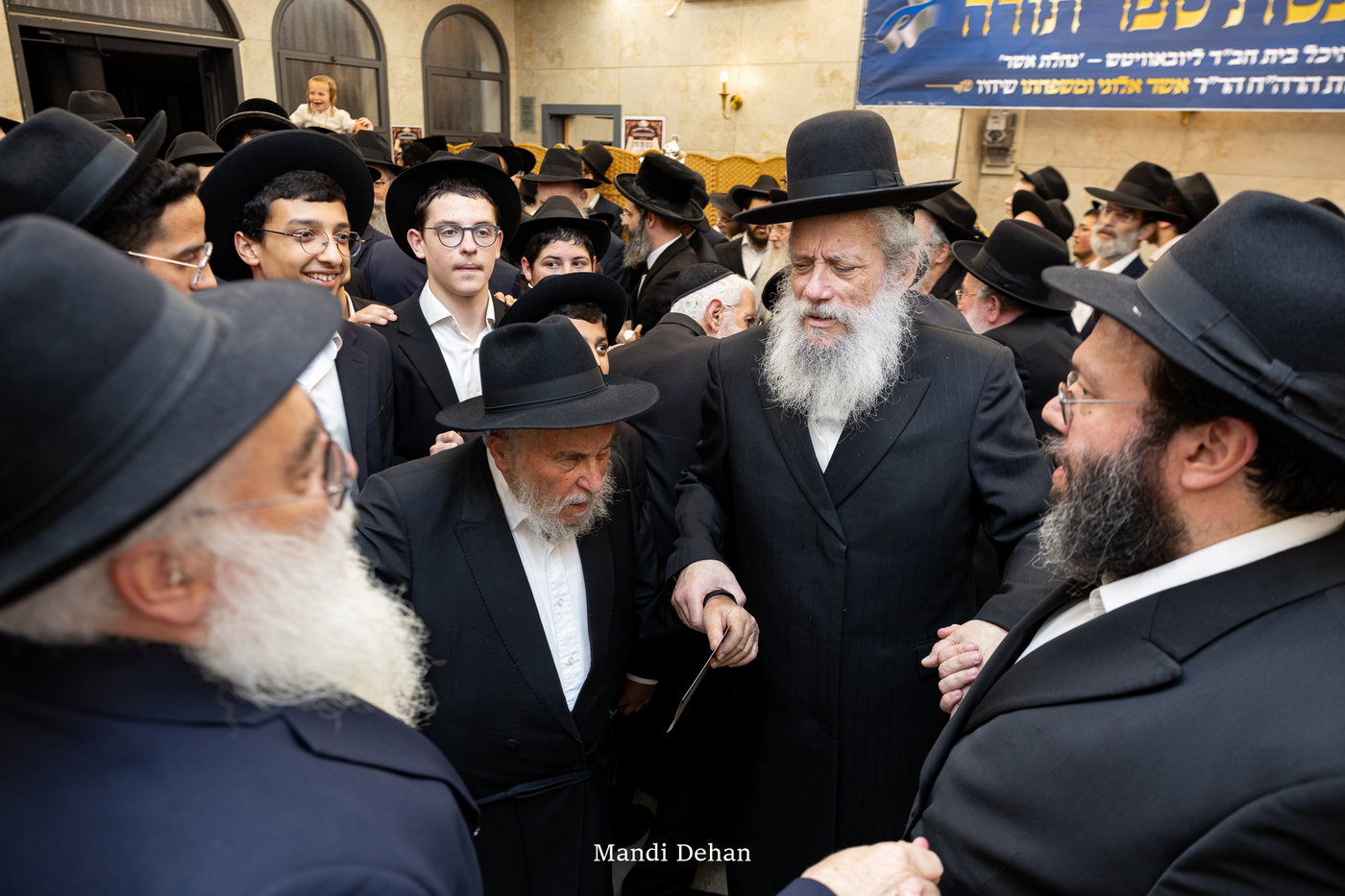 הכנסת ספר תורה לחב"ד בבני ברק