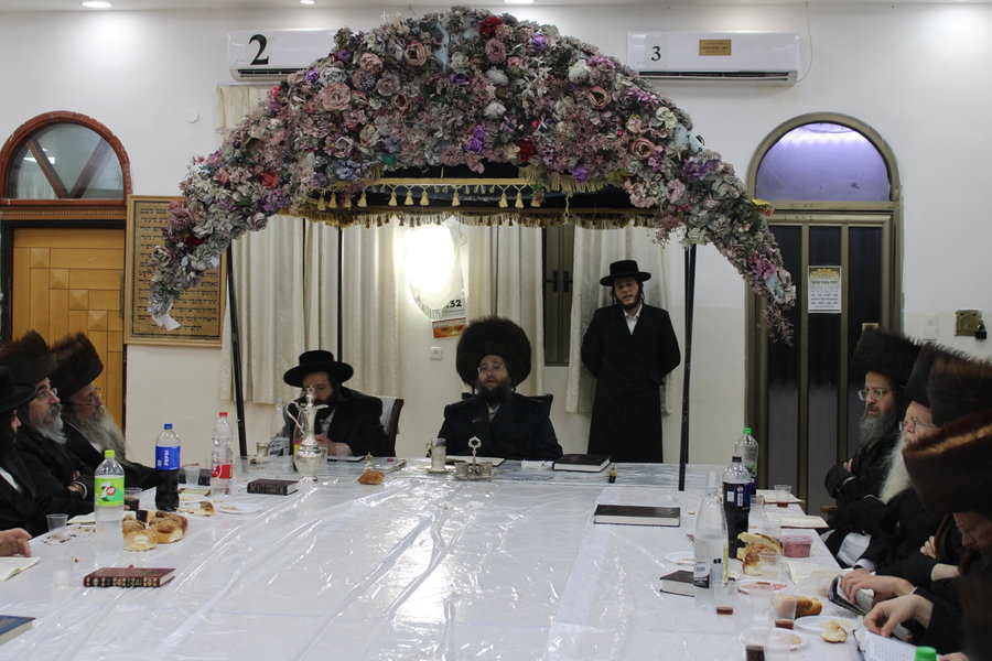 נעילת החג בחצה"ק צאנז ז'ימגראד