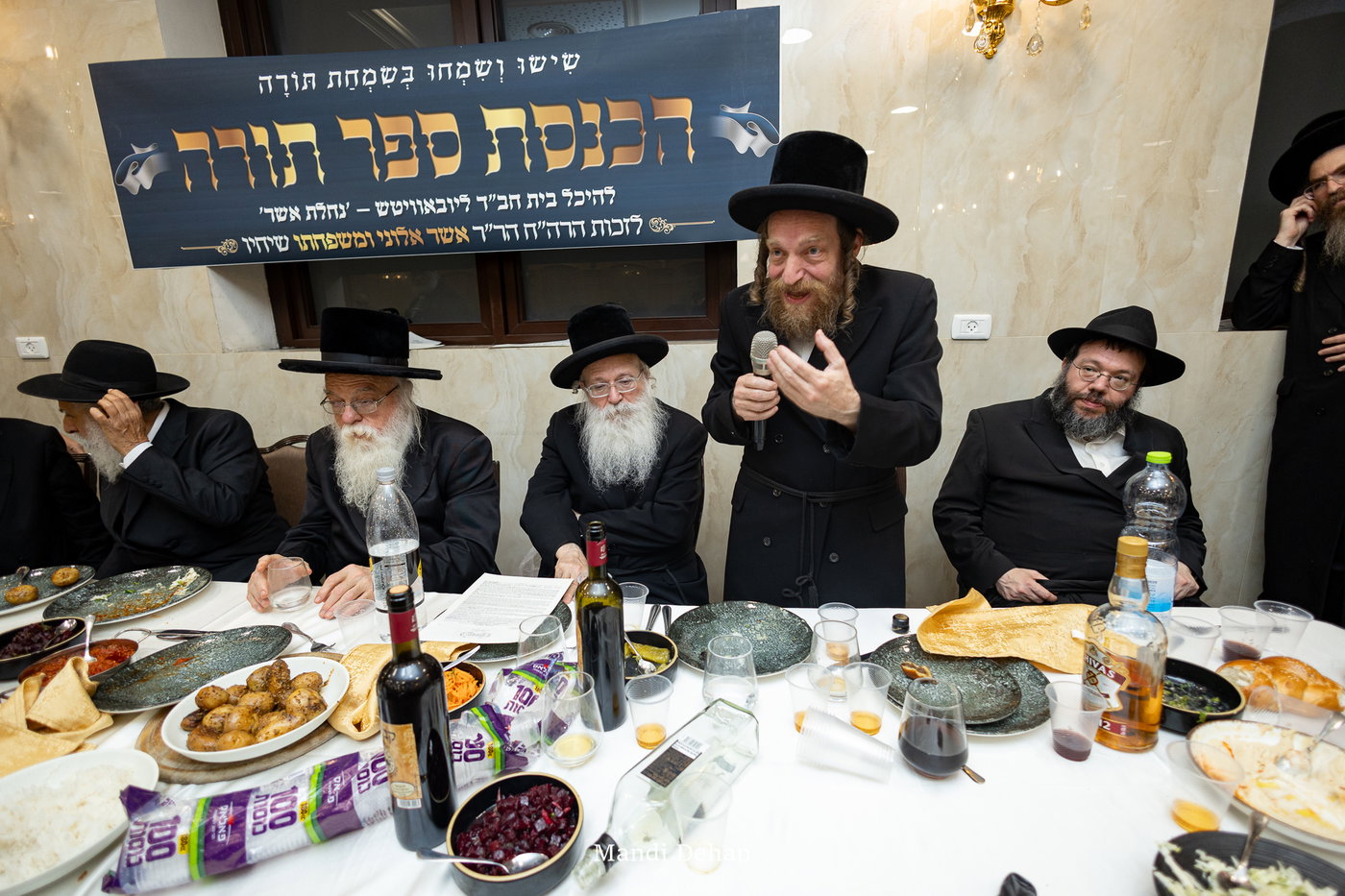 הכנסת ספר תורה לחב"ד בבני