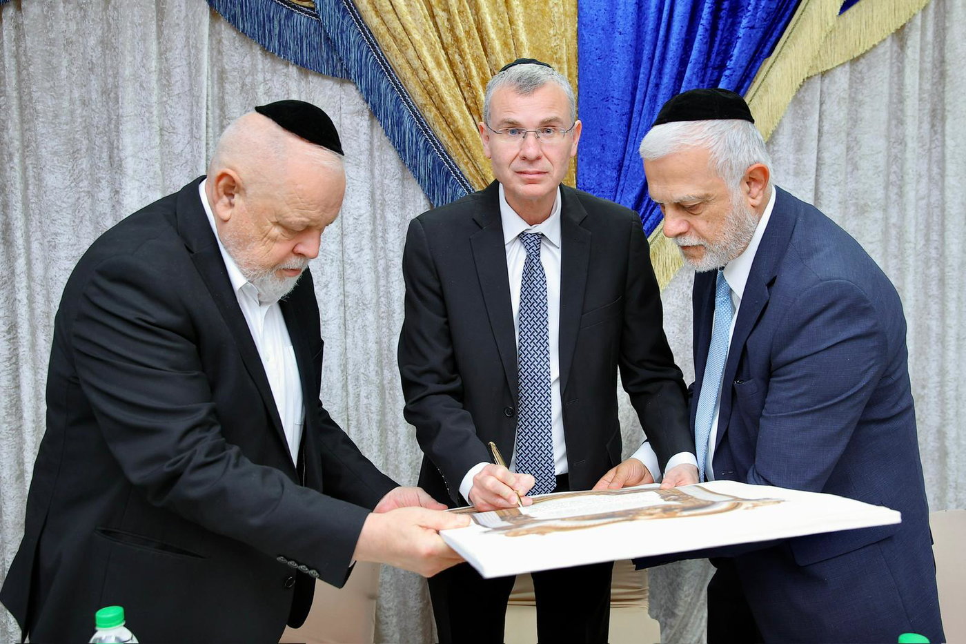 מעמד ההכתרה בנוף הגליל