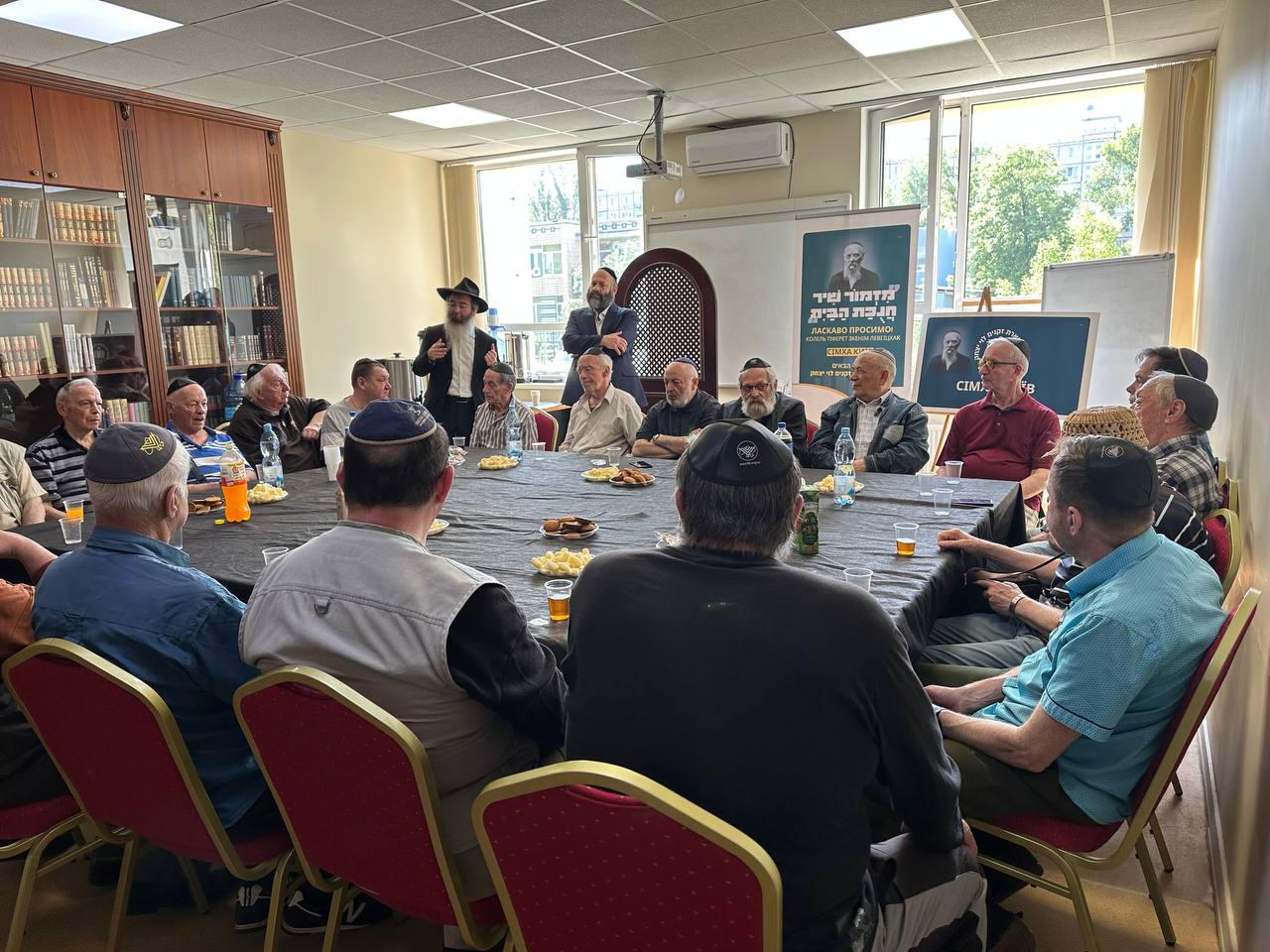 "הם איבדו הכל הבוקר": הקהילה היהודית הגיבה בצעד מרגש במיוחד