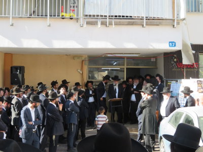 הלוויה קורעת לב למרת חנה כהן ע"ה