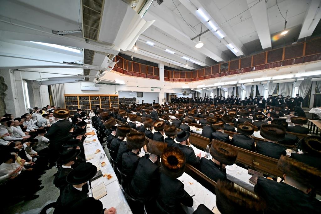נעילת החג שבועות אצל הגרח"צ מייזליש
