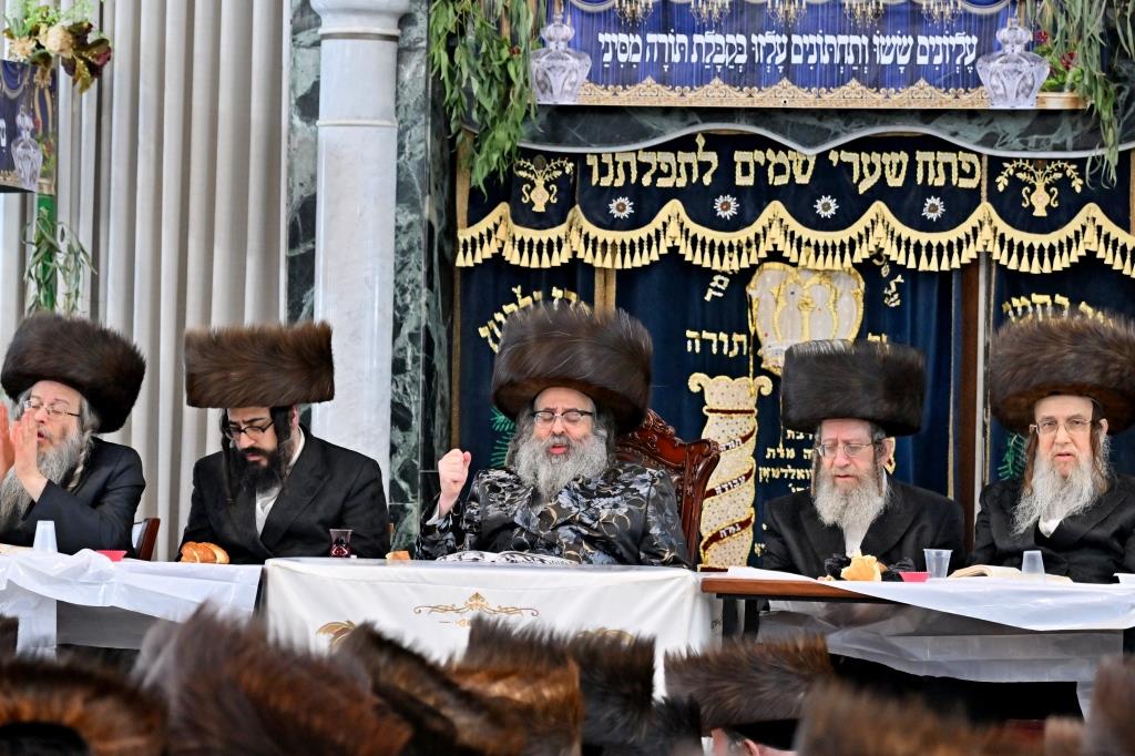 נעילת החג שבועות אצל הגרח"צ מייזליש