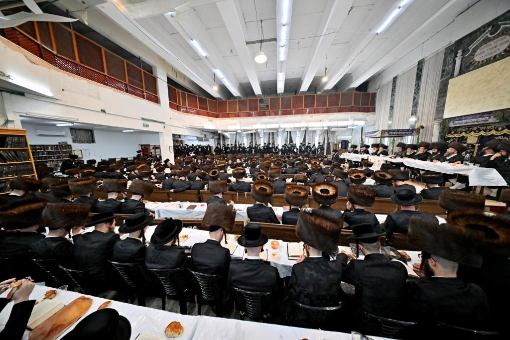 נעילת החג שבועות אצל הגרח"צ מייזליש