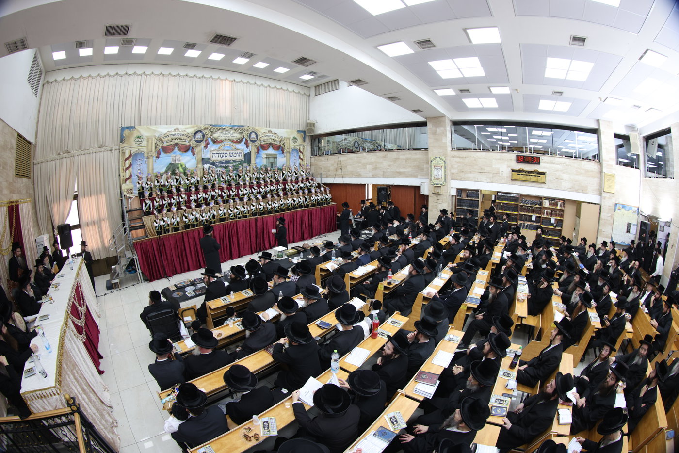 מסיבת חומש בסערט ויז'ניץ