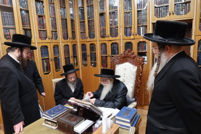 גאב"ד זוועהיל בביקור אצל האדמו"ר מצאנז