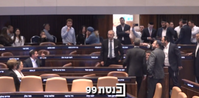 "תתבייש לך!": צרחות במליאה נגד הח"כ הדתי שהצביע נגד חוק המעונות
