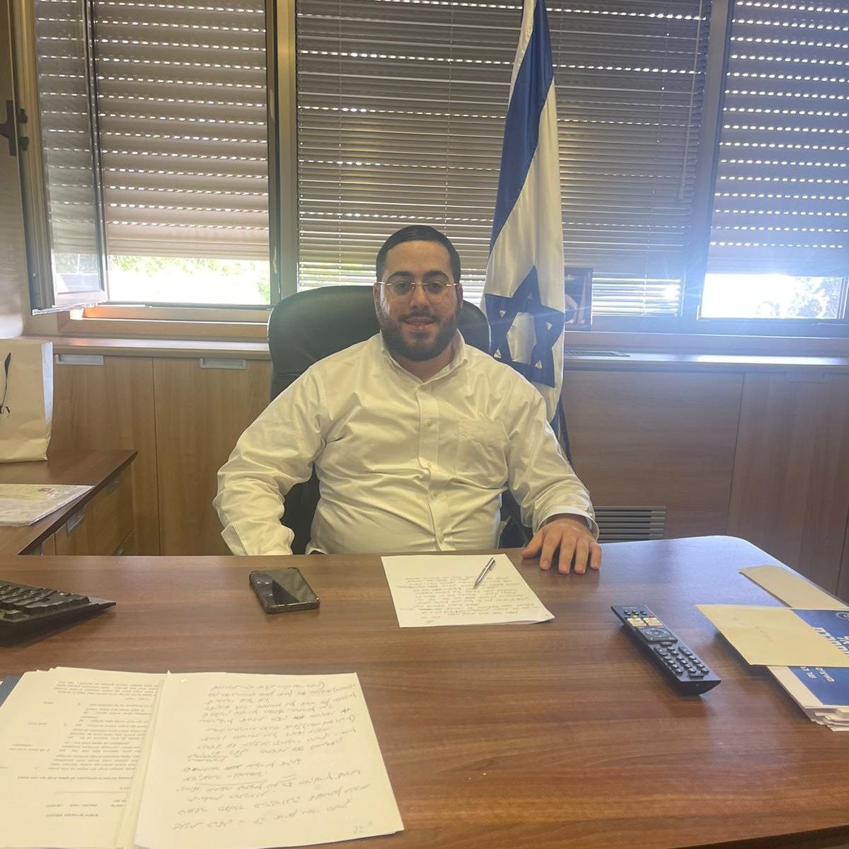 כותב השורות, יוסף ארנביוב