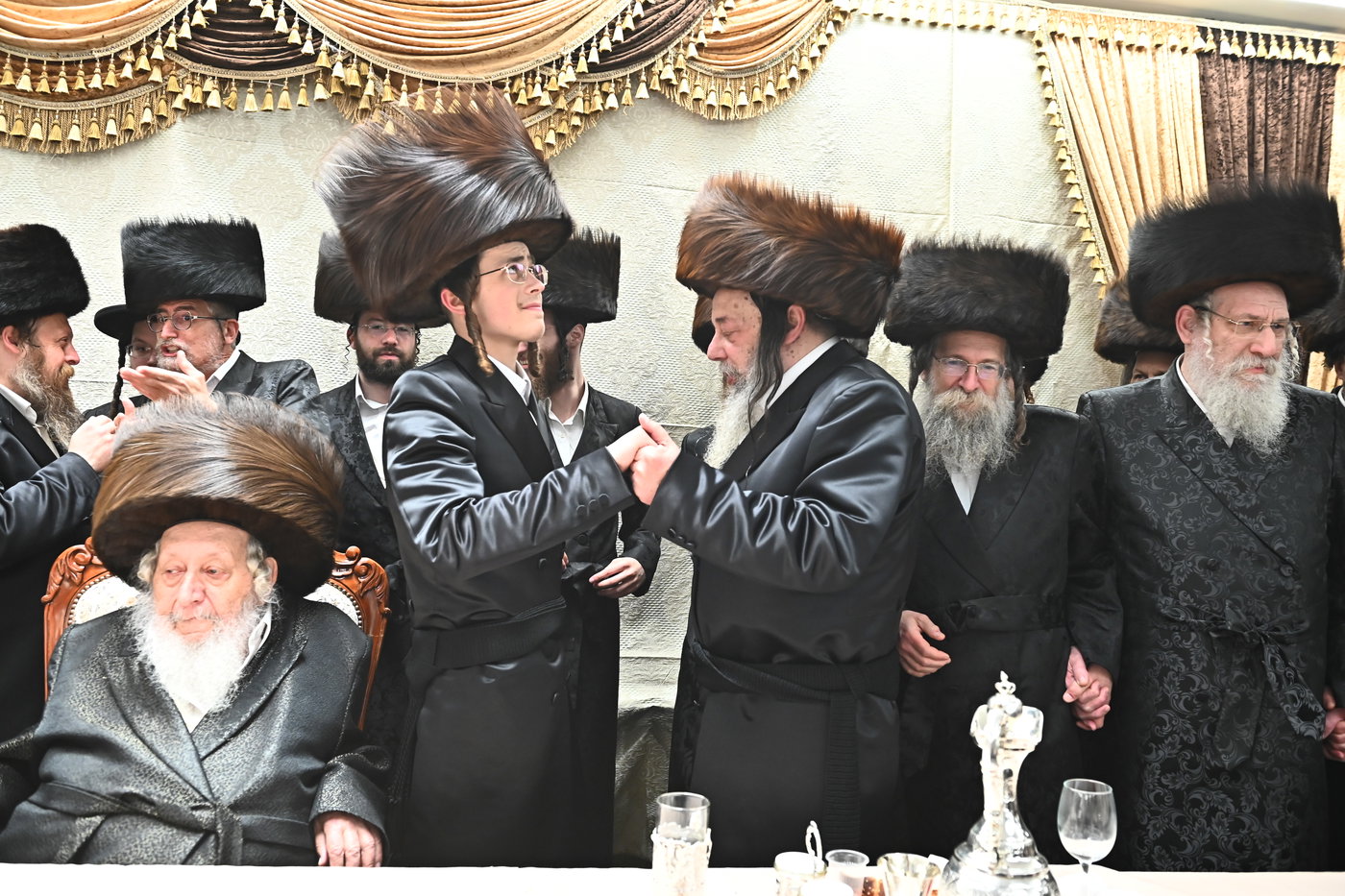 שמחת בית נאראל - זוועהיל - נדבורנה - שאץ ויזניץ