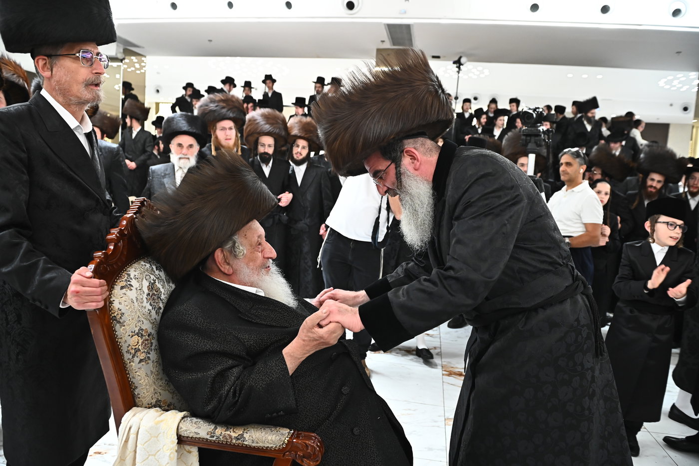 שמחת בית נאראל - זוועהיל - נדבורנה - שאץ ויזניץ