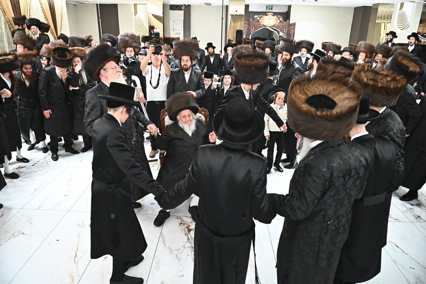שמחת בית נאראל - זוועהיל - נדבורנה - שאץ ויזניץ