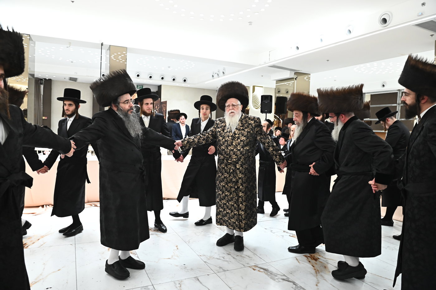 שמחת בית נאראל - זוועהיל - נדבורנה - שאץ ויזניץ