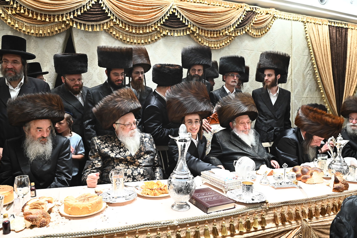 שמחת בית נאראל - זוועהיל - נדבורנה - שאץ ויזניץ