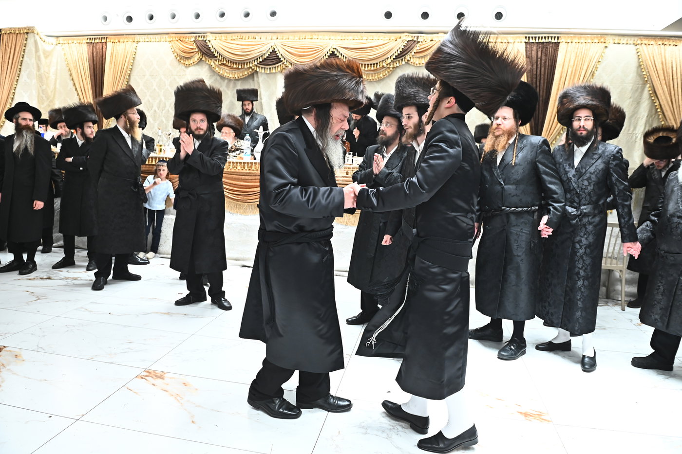 שמחת בית נאראל - זוועהיל - נדבורנה - שאץ ויזניץ