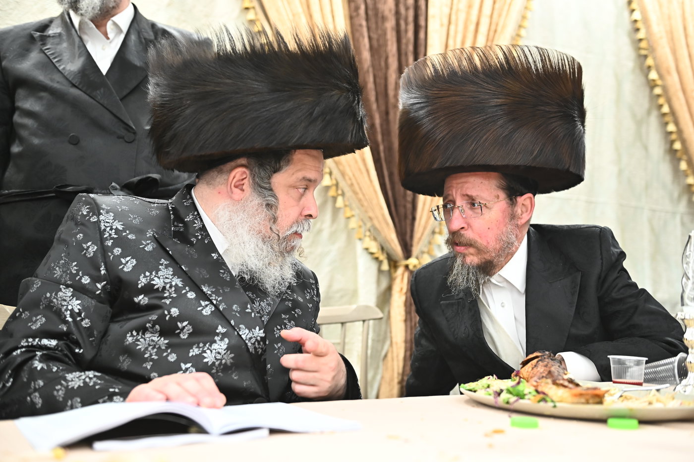 שמחת בית נאראל - זוועהיל - נדבורנה - שאץ ויזניץ