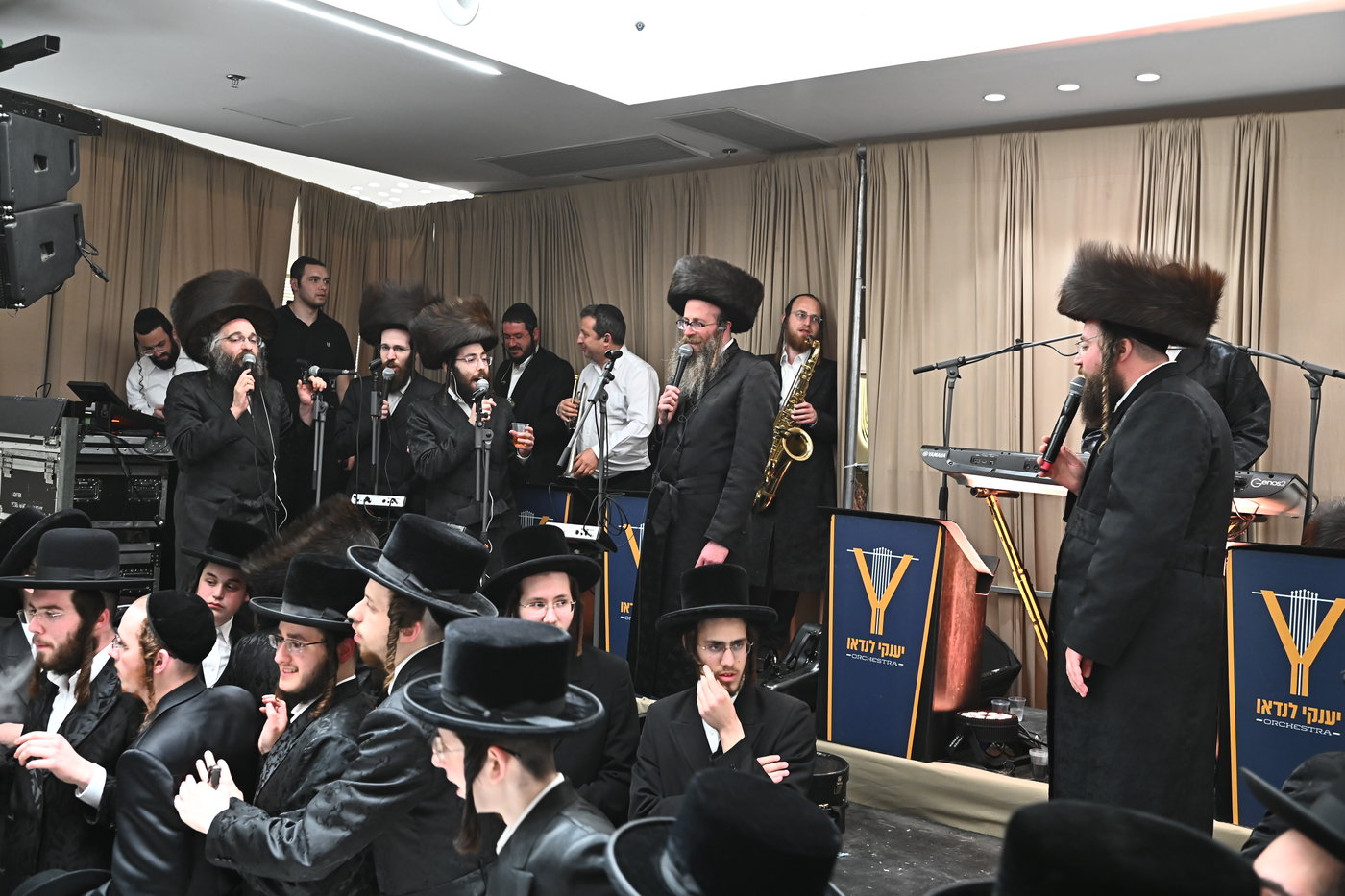 שמחת בית נאראל - זוועהיל - נדבורנה - שאץ ויזניץ