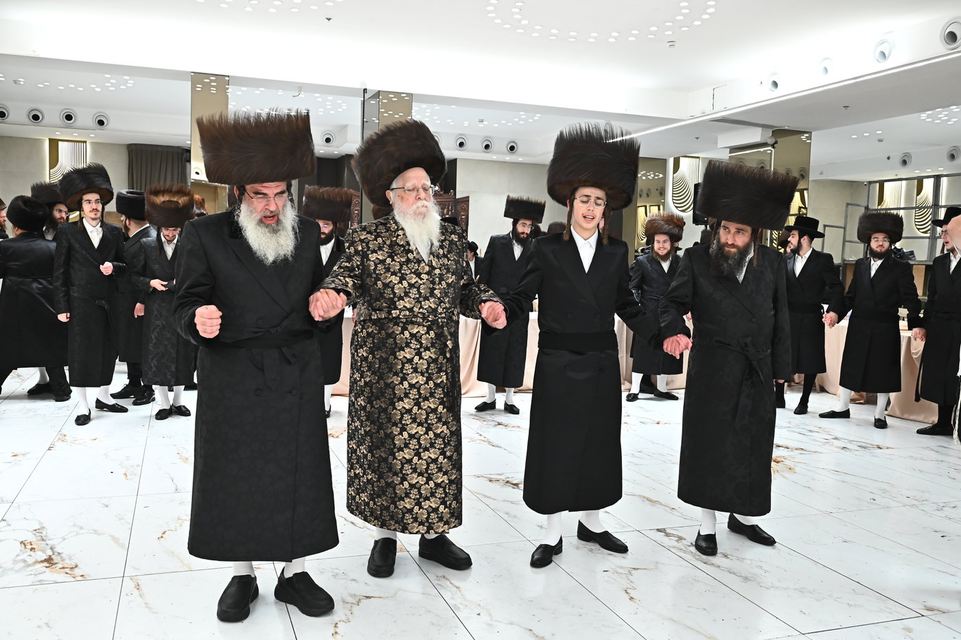 שמחת בית נאראל - זוועהיל - נדבורנה - שאץ ויזניץ