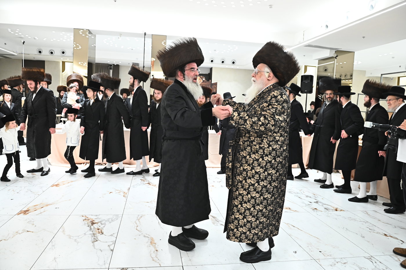 שמחת בית נאראל - זוועהיל - נדבורנה - שאץ ויזניץ