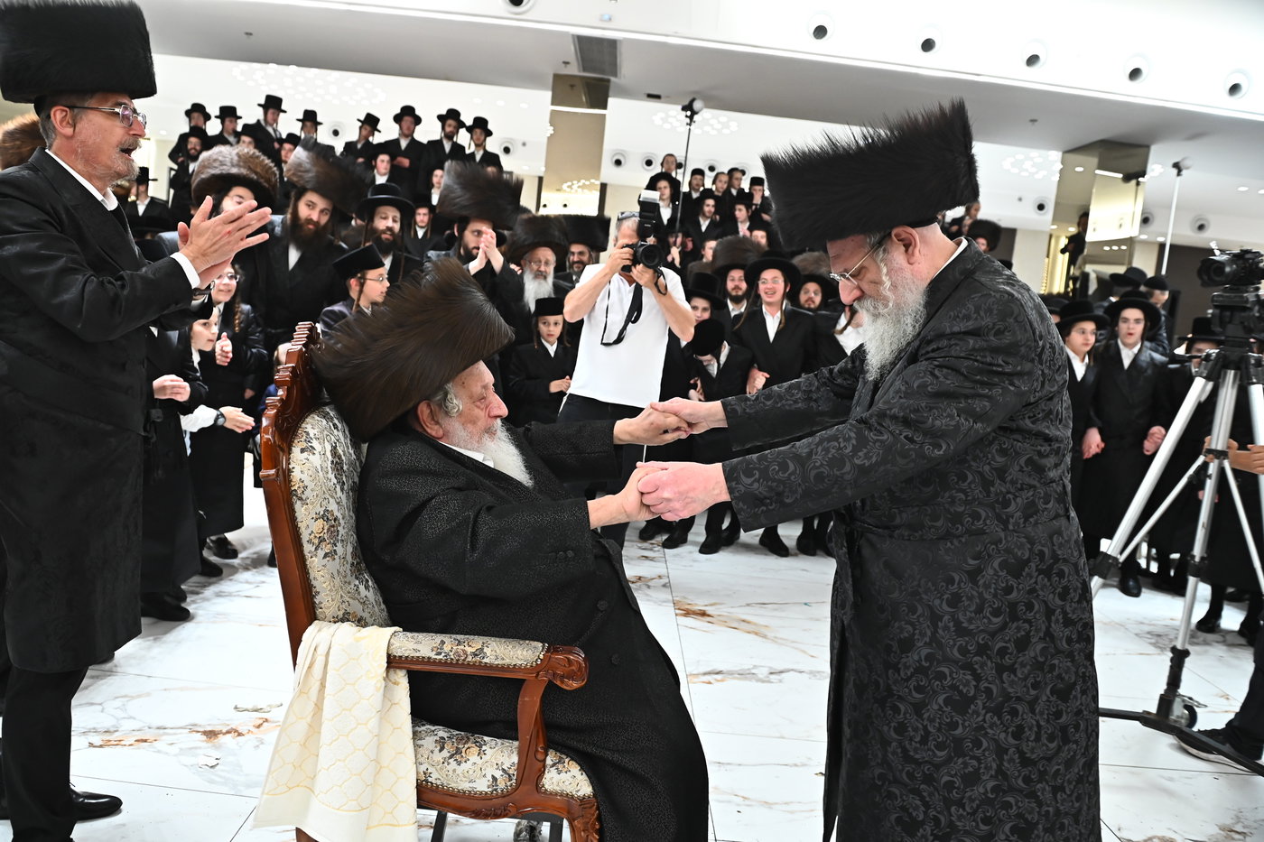 שמחת בית נאראל - זוועהיל - נדבורנה - שאץ ויזניץ