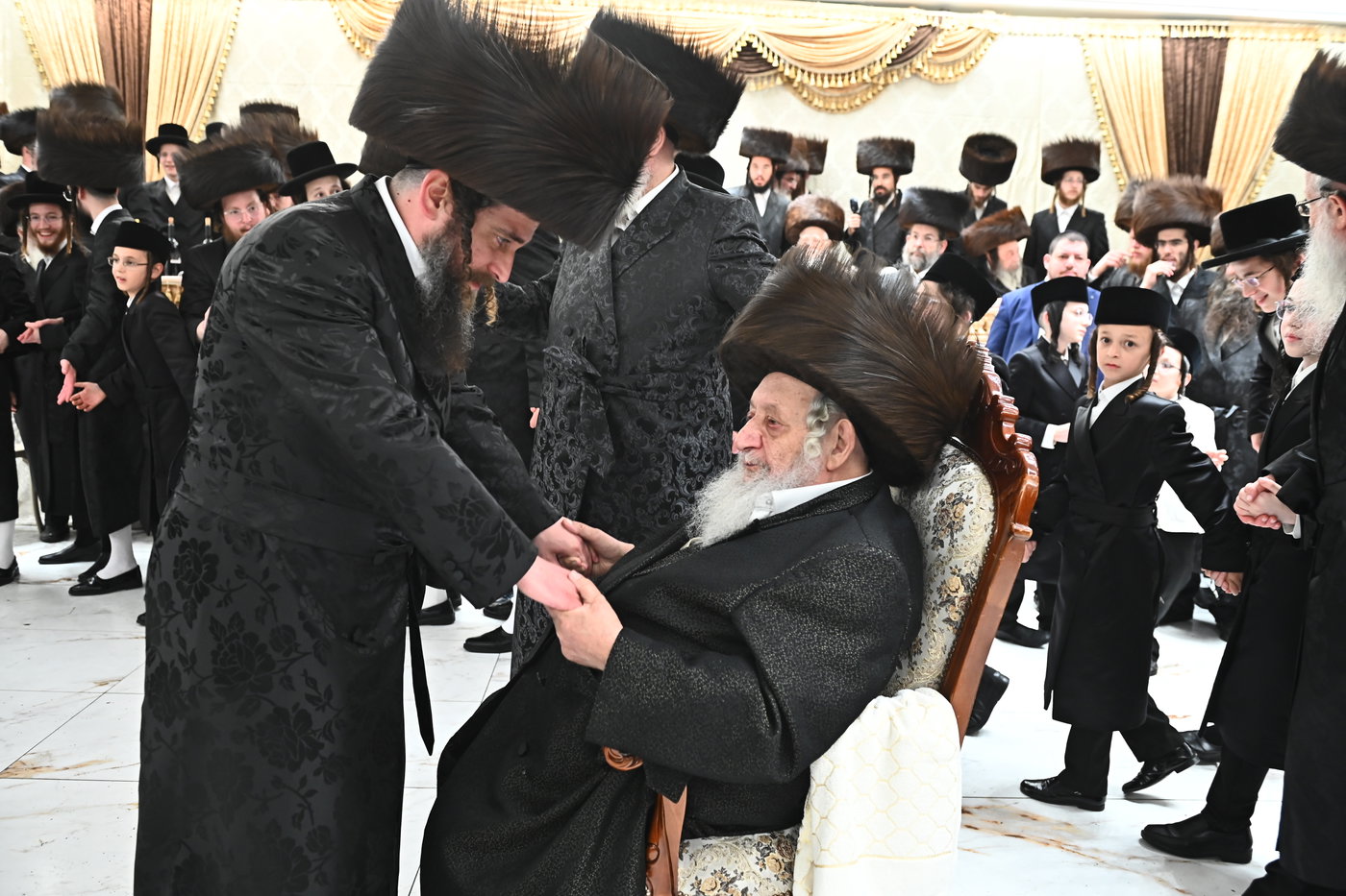 שמחת בית נאראל - זוועהיל - נדבורנה - שאץ ויזניץ