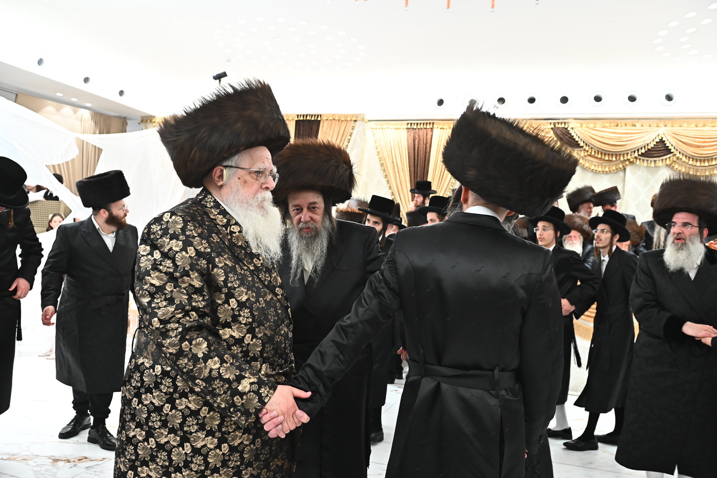 שמחת בית נאראל - זוועהיל - נדבורנה - שאץ ויזניץ