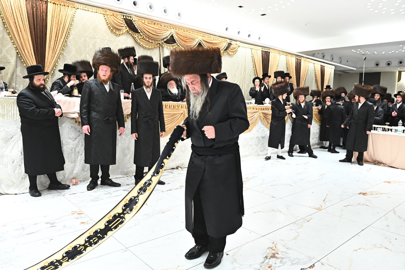 שמחת בית נאראל - זוועהיל - נדבורנה - שאץ ויזניץ