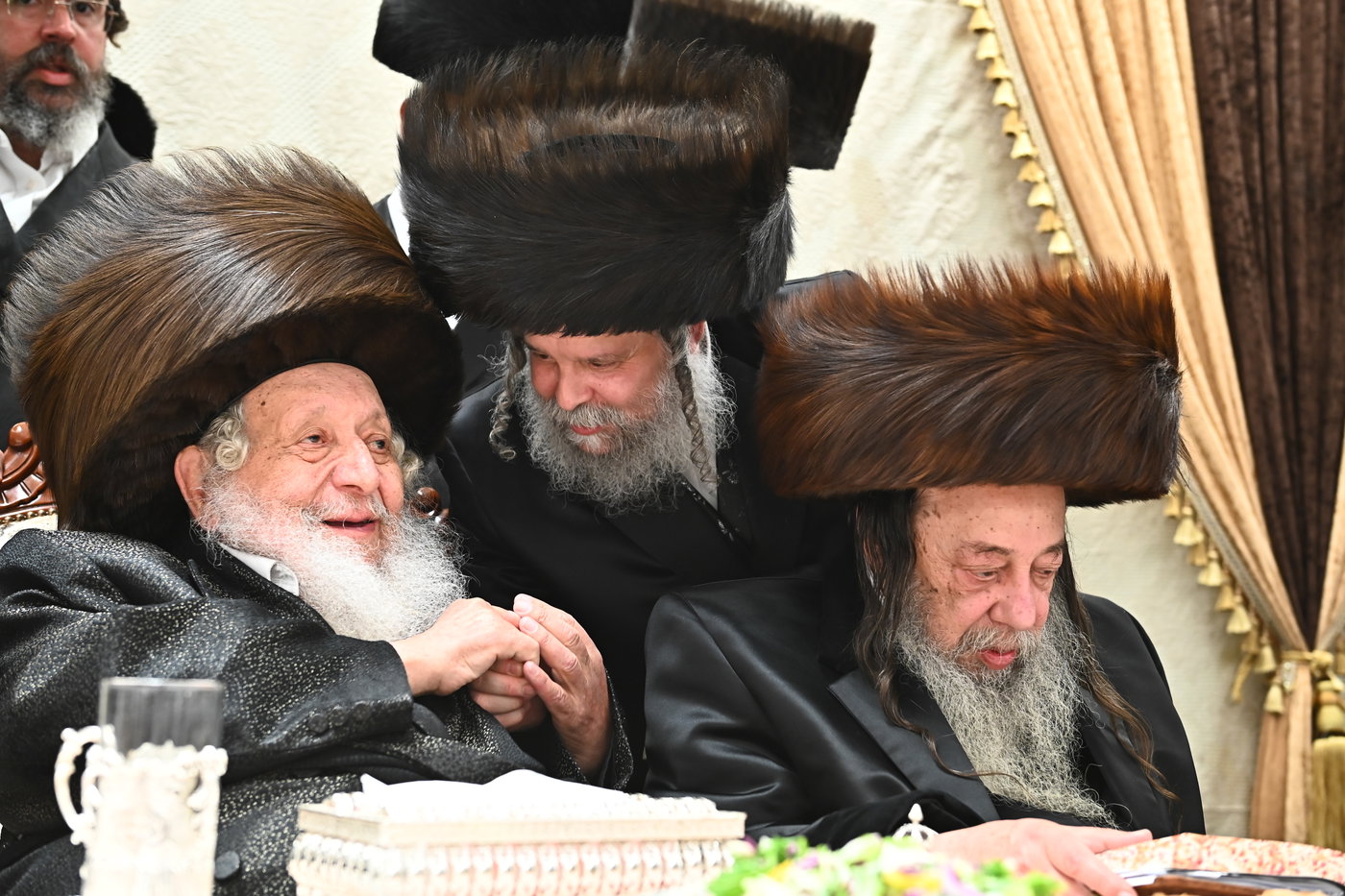 שמחת בית נאראל - זוועהיל - נדבורנה - שאץ ויזניץ