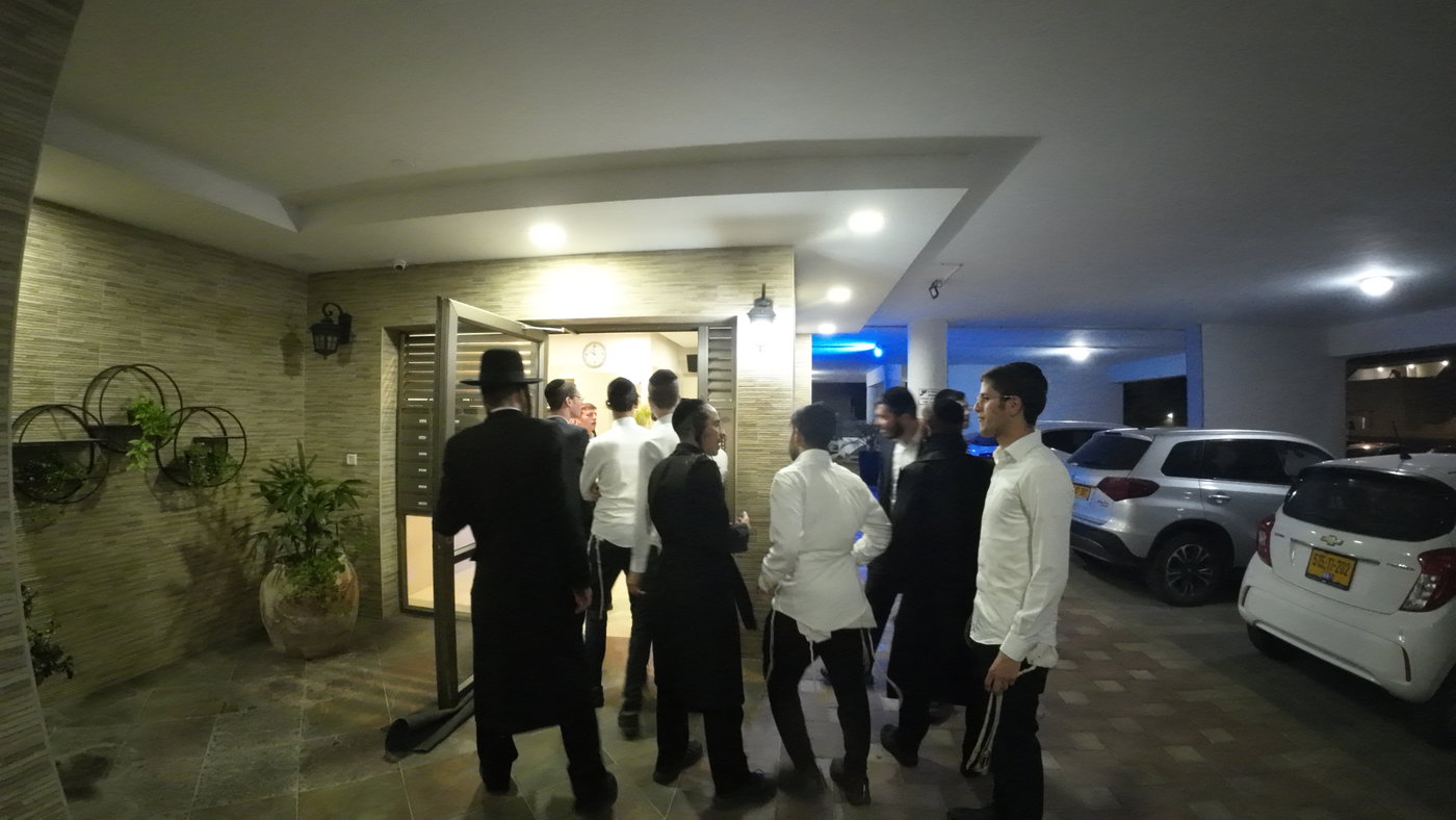המחאה בקרית אתא מול ביתו של נגד האבטחה בכלא 10