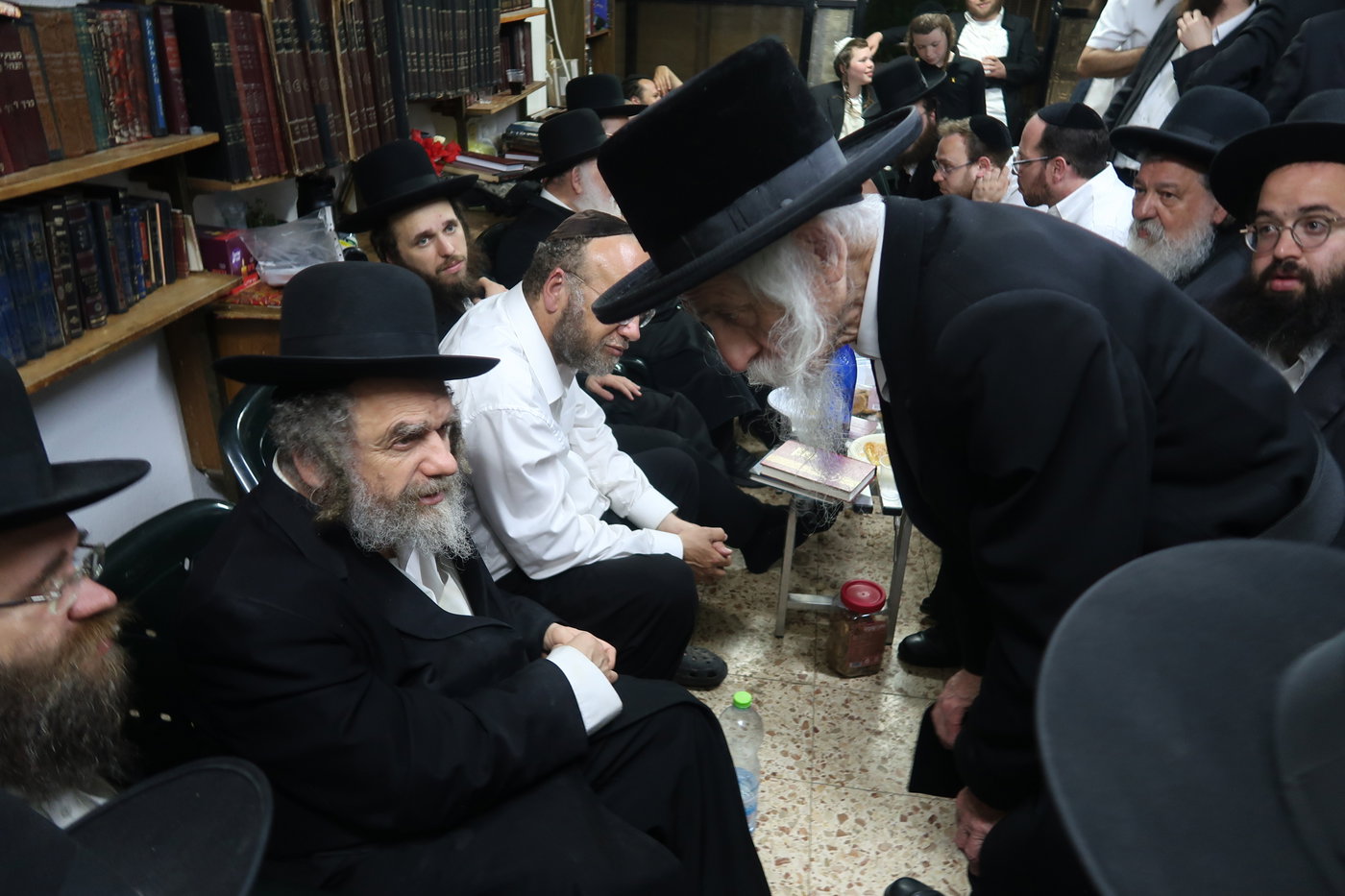 ניחום אבלים אצל הגרמ"מ קארפ 