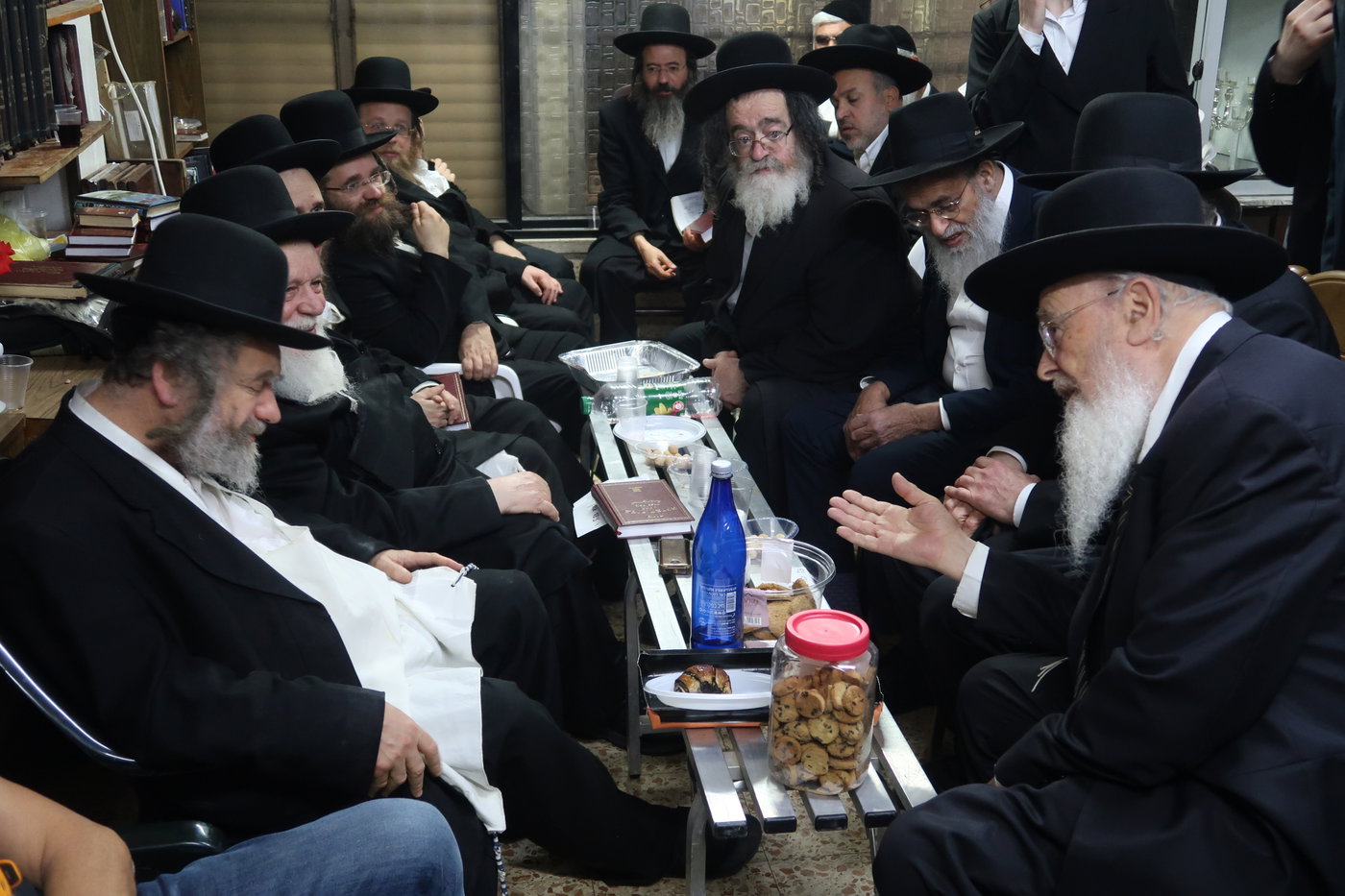 ניחום אבלים אצל הגרמ"מ קארפ 