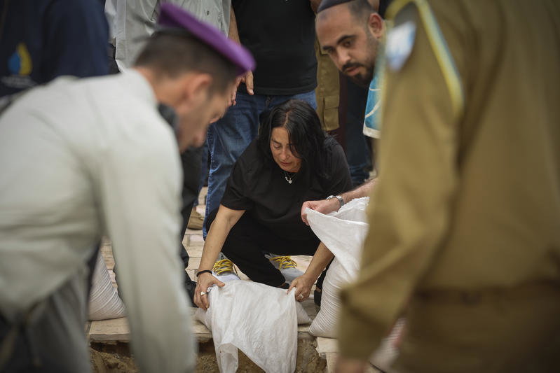 האב מירר בבכי: "כל החיים היו לפנייך" | האימא: "הכאב לא ייגמר לעולם"
