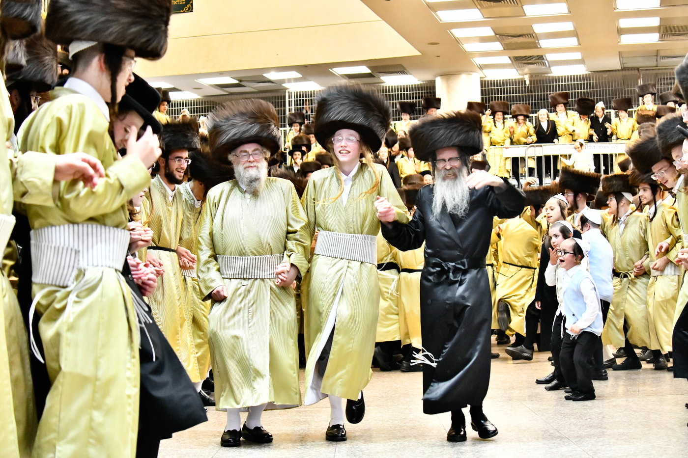 שמחת בית תולדות אהרן - משכנות הרועים